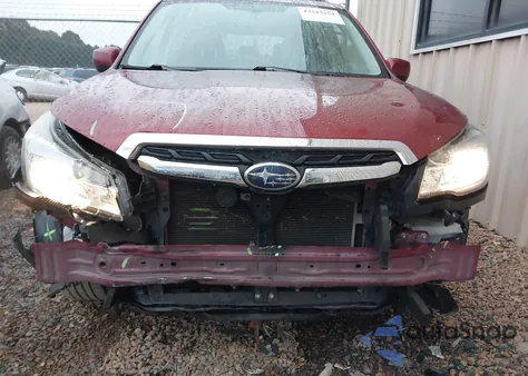 2018 Subaru Forester 2.5I Premium z USA, uszkodzony, nr VIN JF2SJAEC2JH523071